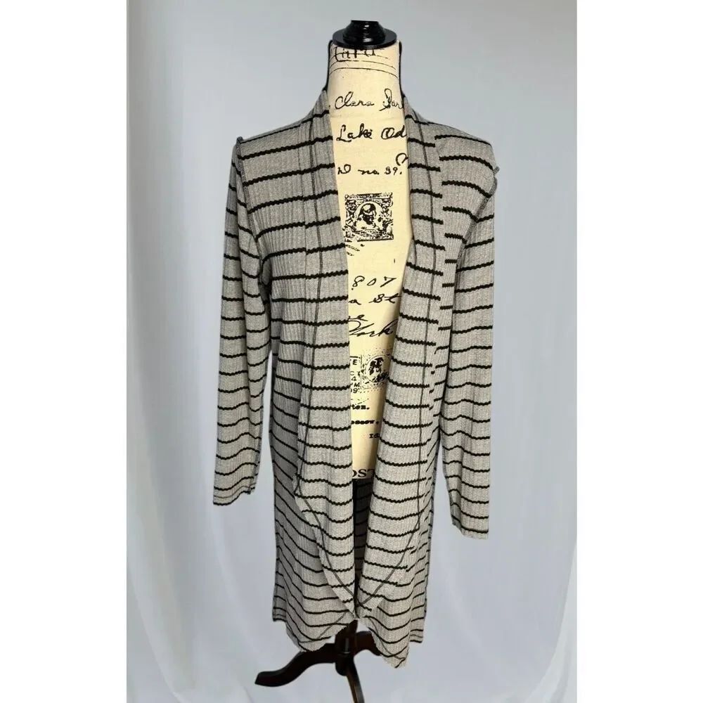 Daytrip Women's Size Medium Gray Black Open Front Cardigan Sweater